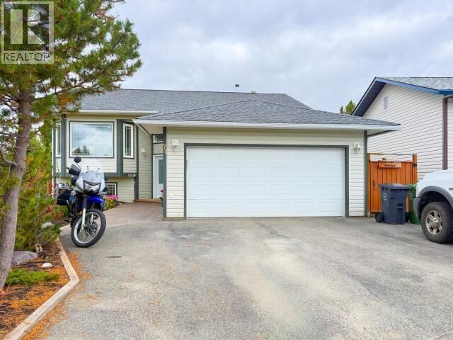 Property Photo:  71 Topaz Crescent  YT Y1A 6B3 