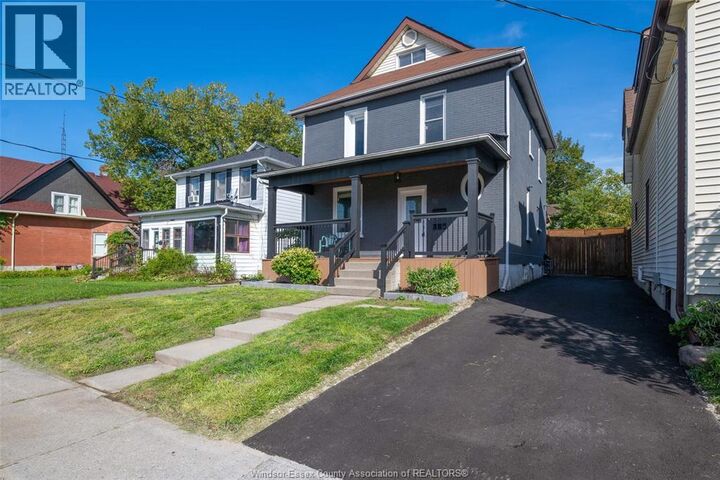Property Photo:  48 Brock Street East  ON L1G 1P9 