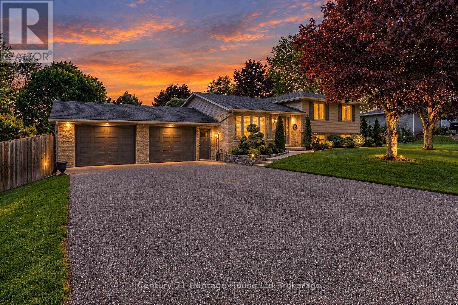Property Photo:  11 Millard Street  ON N4S 7V6 