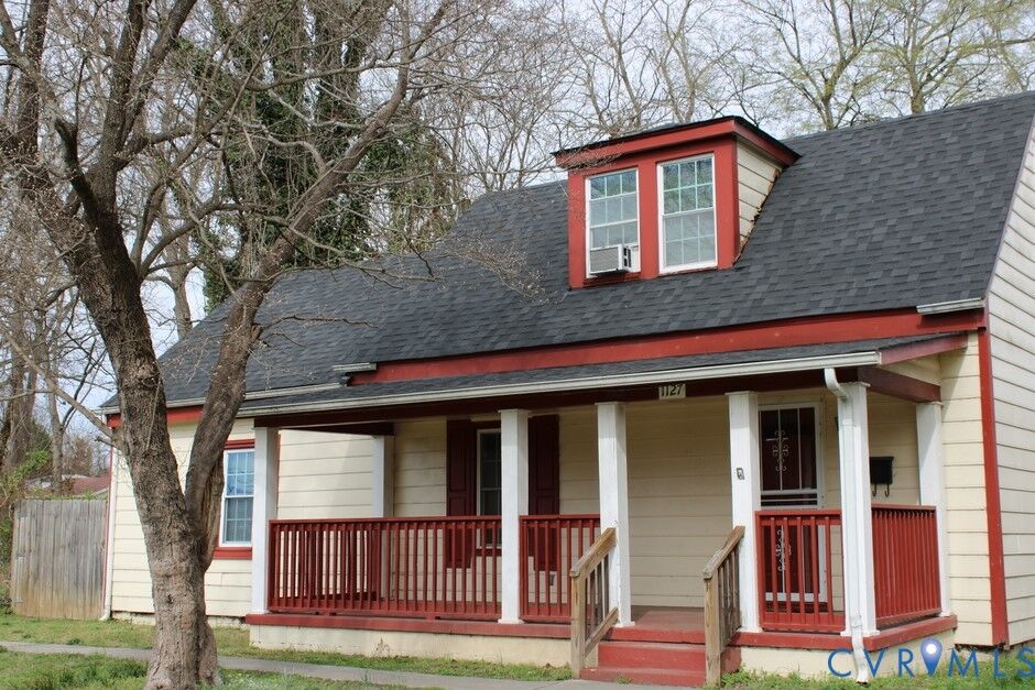 Property Photo:  1127 Upper Appomattox Street  VA 23803 