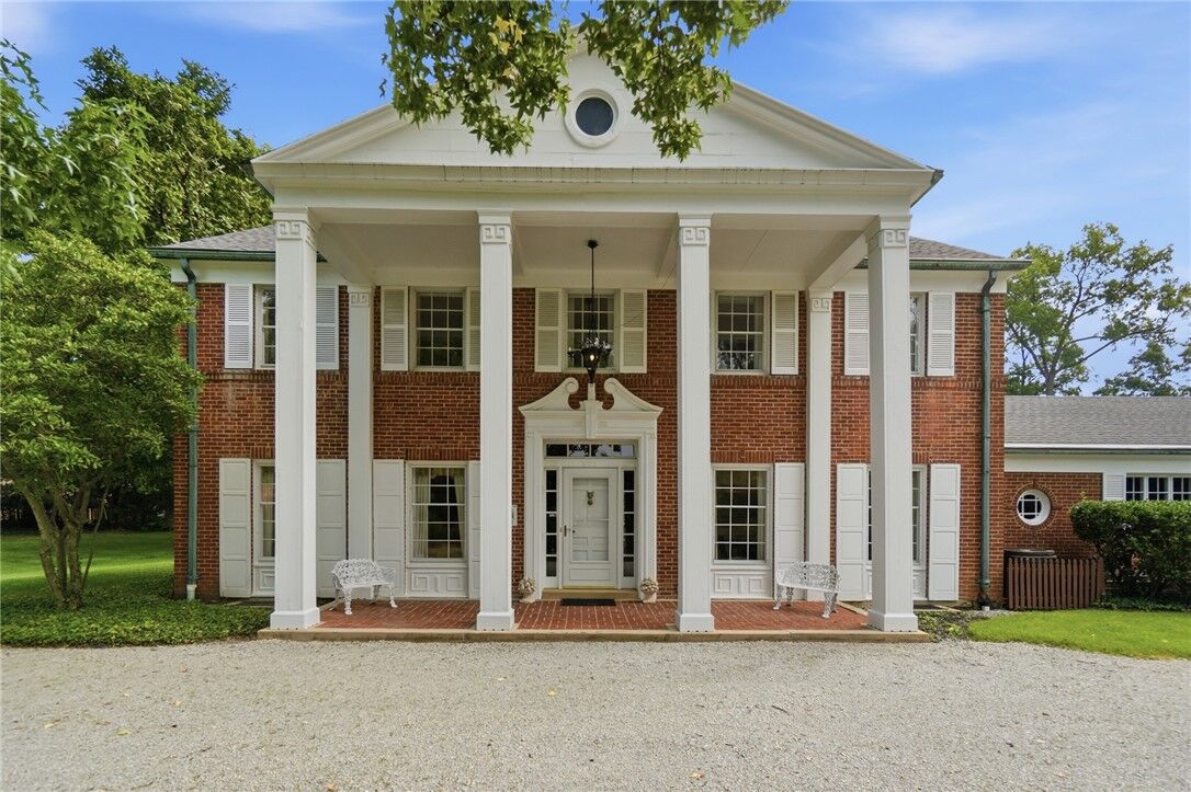 Property Photo: 3444 Ridgeway Road OH 45419