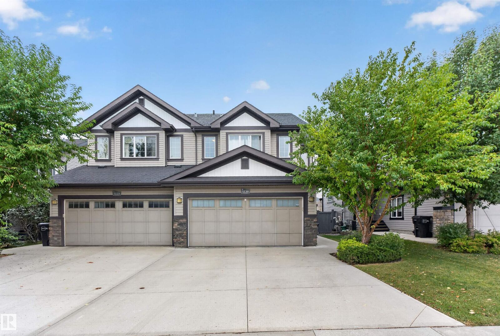Property Photo:  5130 Godson Close NW  AB T5T 4P7 