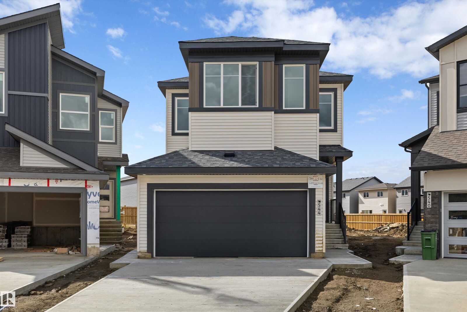 Property Photo:  544 22 Street SW  AB T6X 3M1 