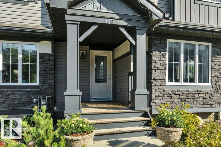 Property Photo:  160 Desrochers Gate SW  AB T6W 3H8 
