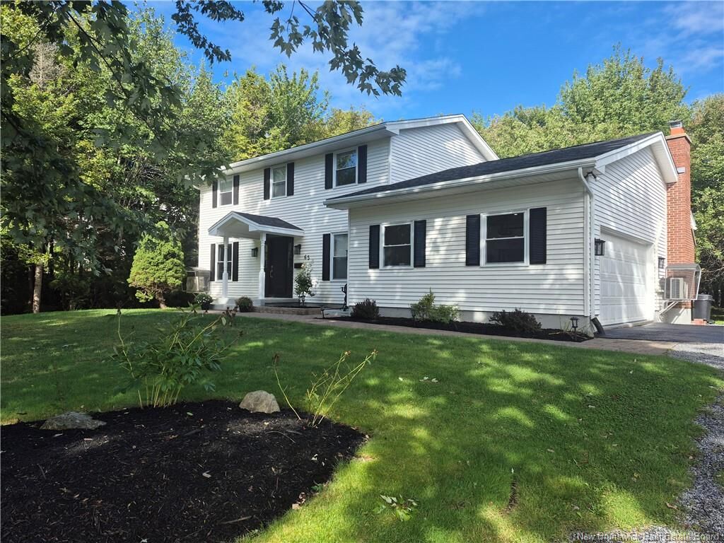 Property Photo:  65 Highland Avenue  NB E2E 5P2 