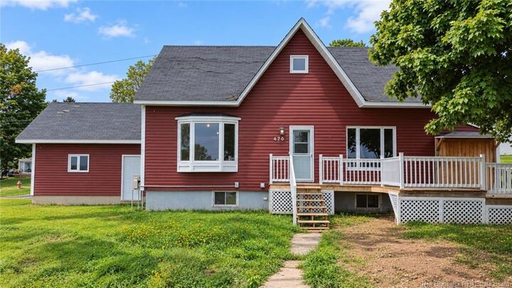 Property Photo:  470 Riverside Drive  NB E2A 2M1 