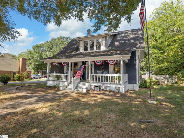 Property Photo: 401 E Rutledge Avenue SC 29340
