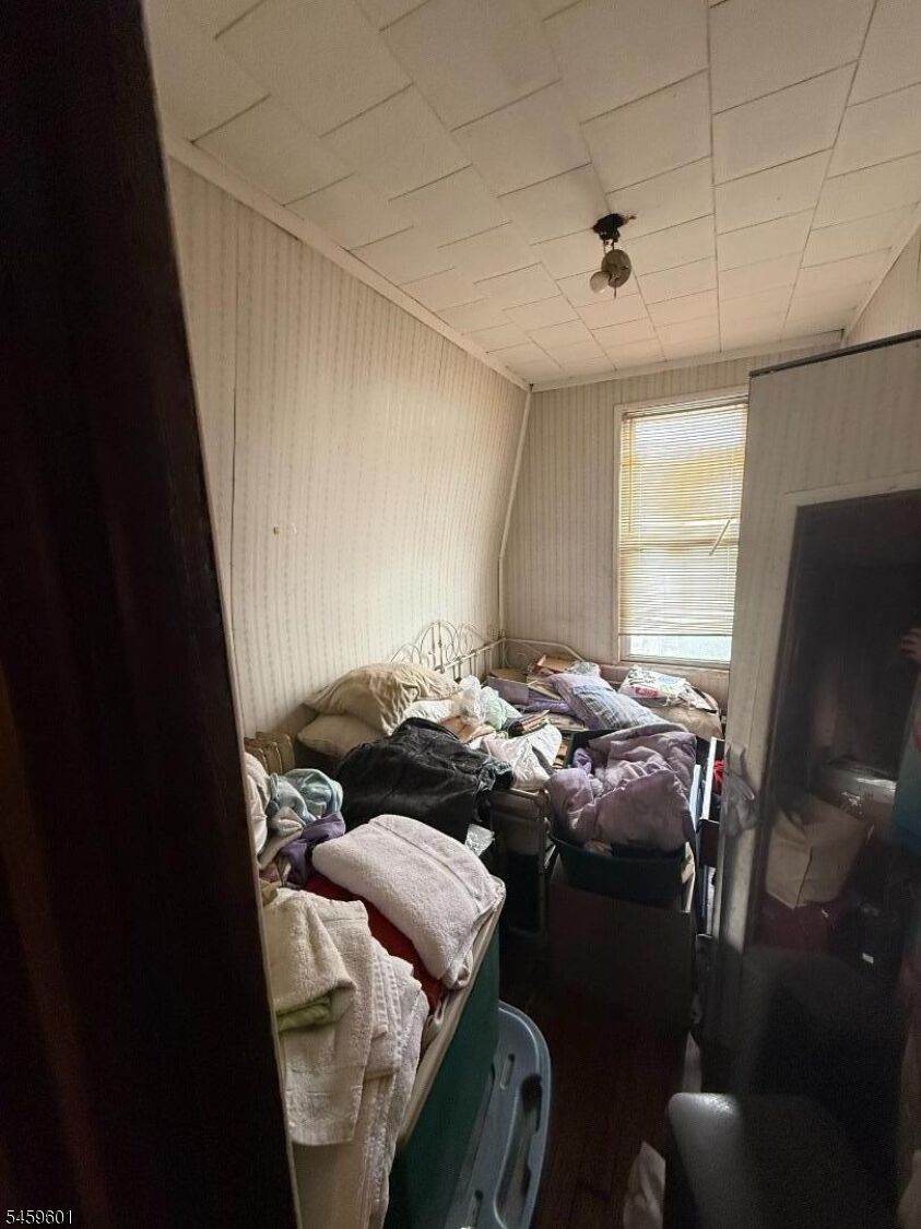 Property Photo:  14 Grace St  NJ 07111 