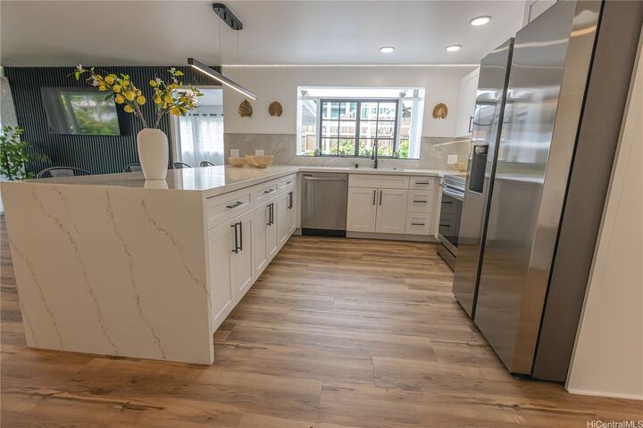 Property Photo:  526 Ulumawao Street  HI 96734 
