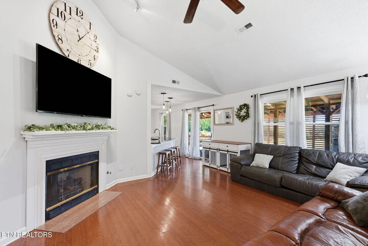 Property Photo: 8908 Mill Run Drive TN 37922