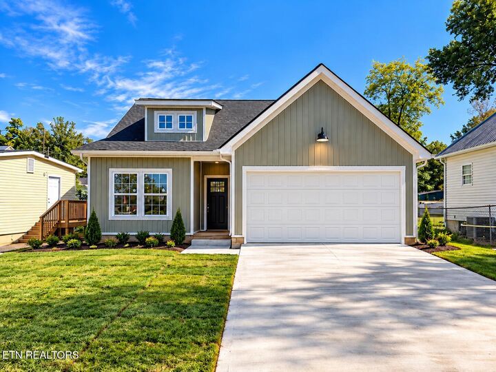 Property Photo: 1222 NW Mercer St TN 37921