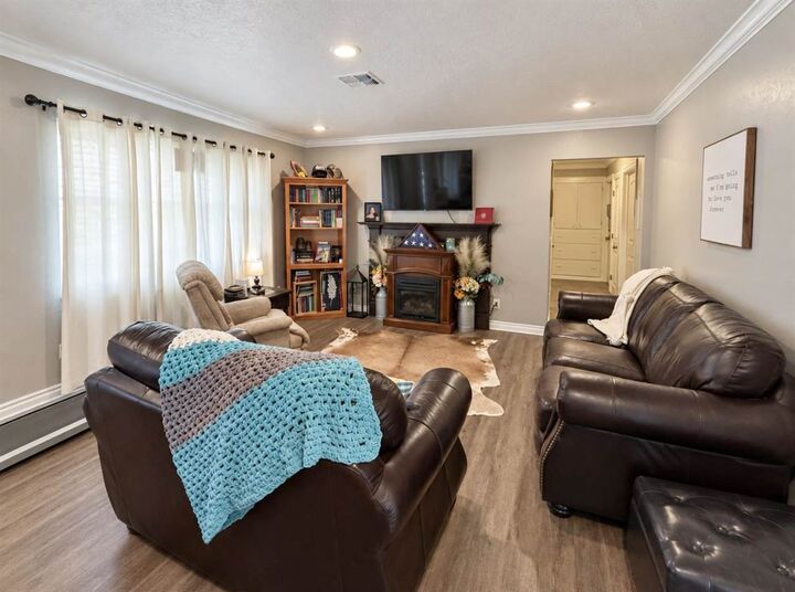 Property Photo: 312 E Cole Ave OK 73541