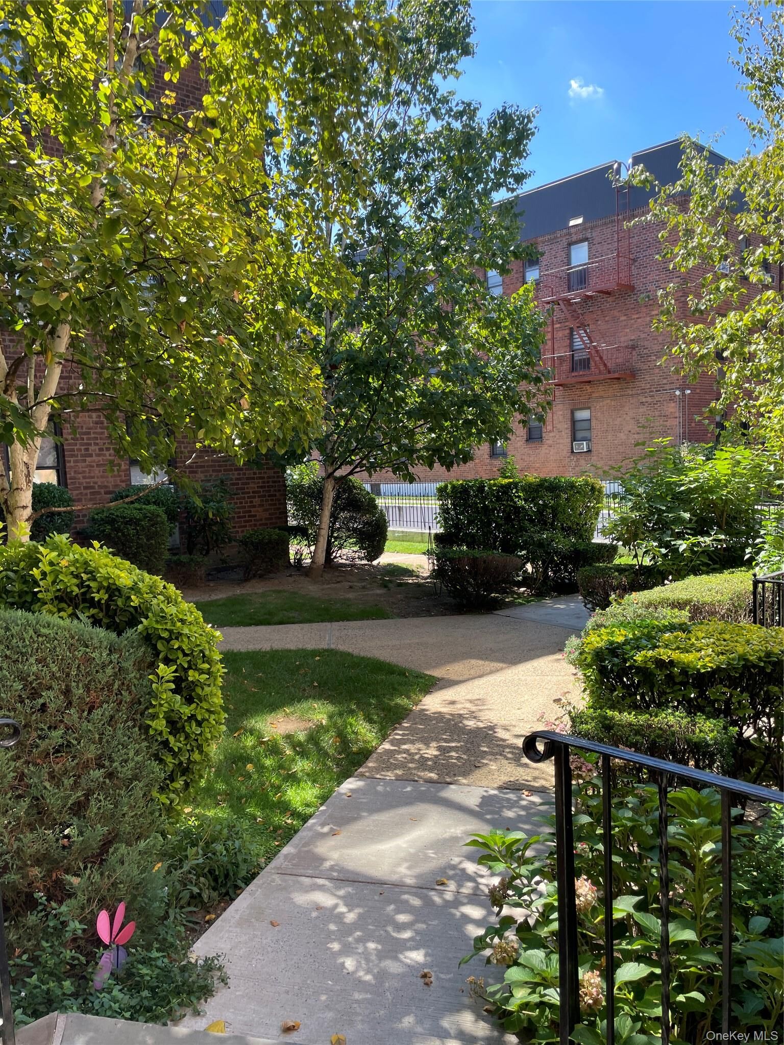 Property Photo: 215-40 47 Avenue 3B NY 11361
