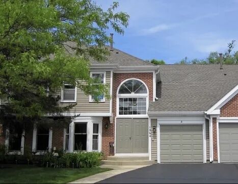 Property Photo:  1864 Fox Run Drive B  IL 60007 