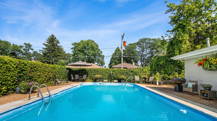 Property Photo:  8315 Parkside Avenue  IL 60053 