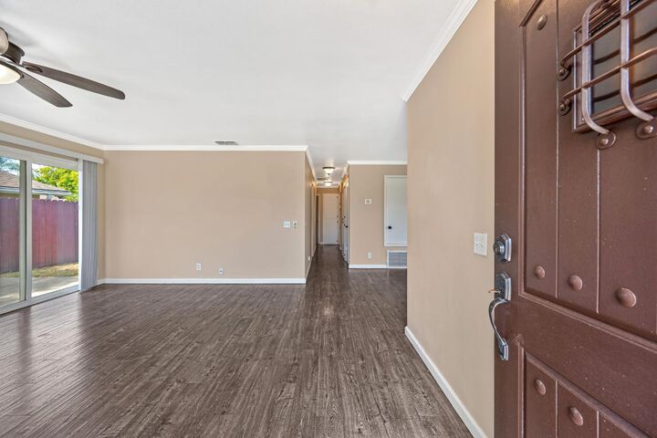 Property Photo: 5578 Coronado Way CA 95677