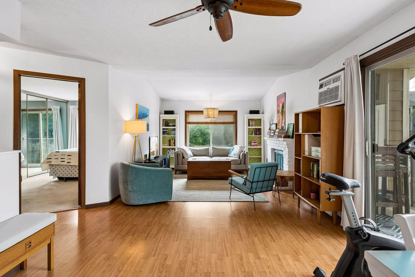 Property Photo: 2040 Ridge Drive 32 MN 55416