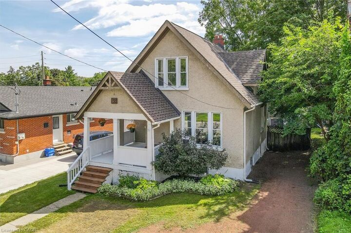 Property Photo:  99 Cedar Street  ON N1S 1V7 