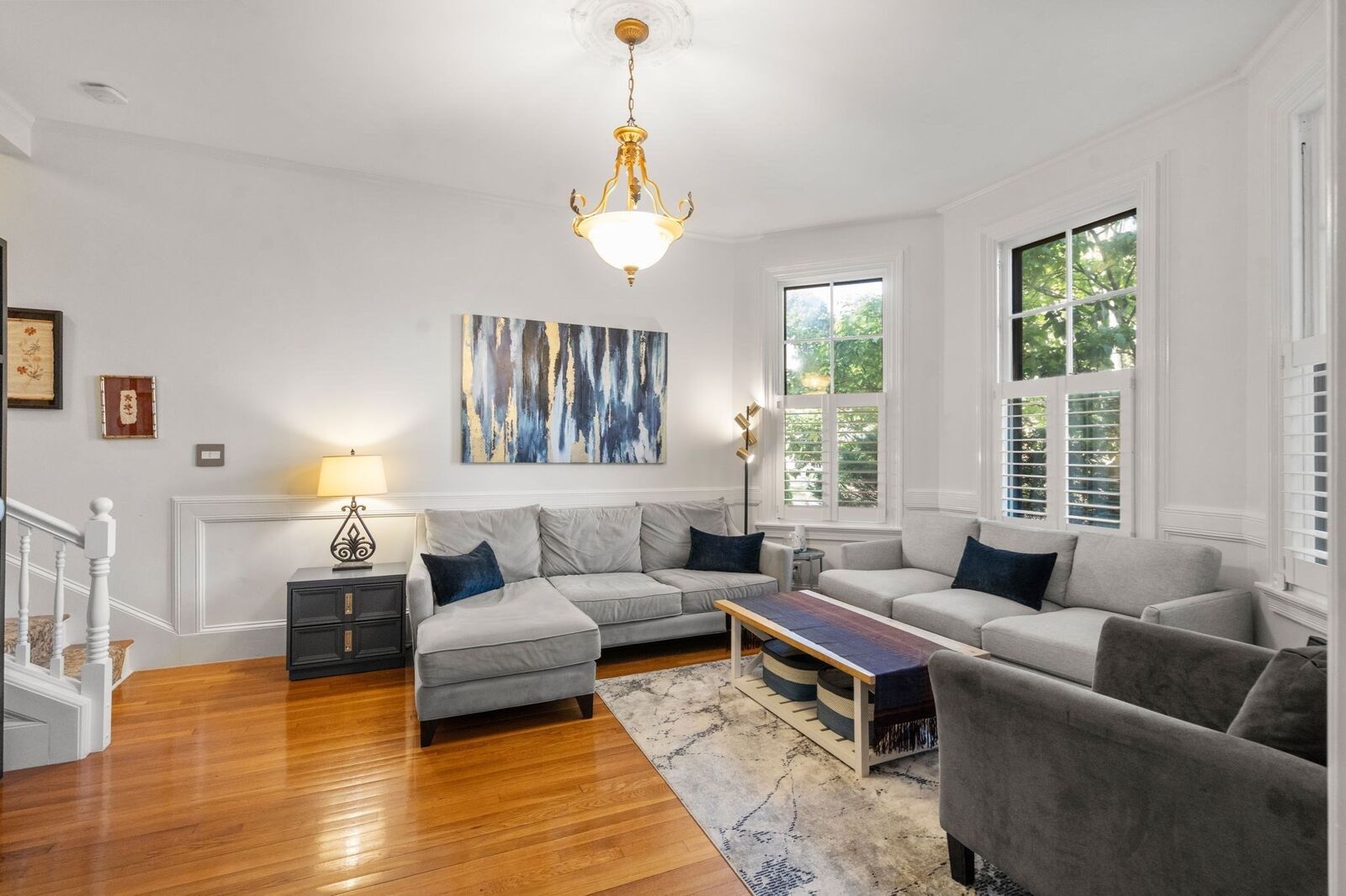 Property Photo:  105 Pleasant St 2  MA 02476 