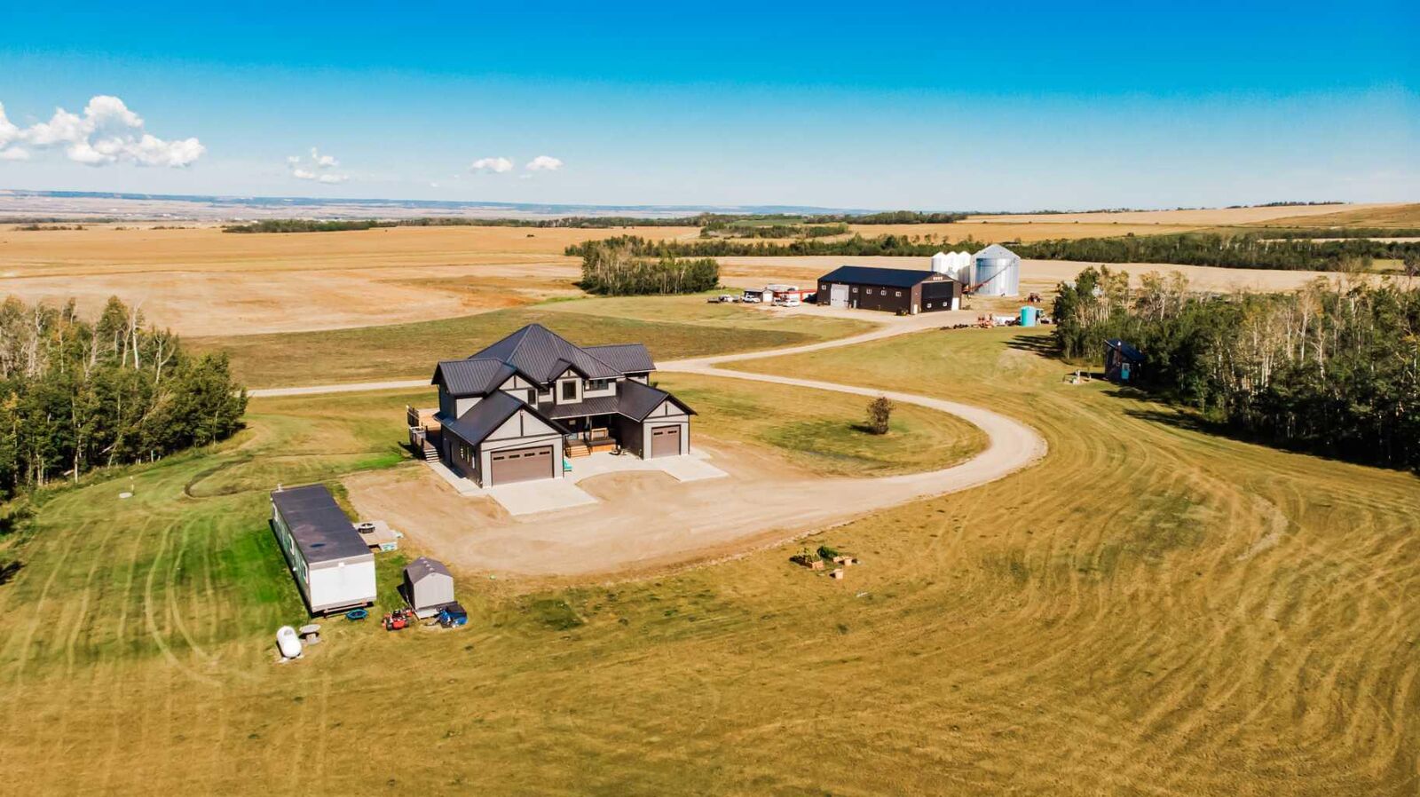 Property Photo:  724071 Range Road 52  AB T8X 4M8 