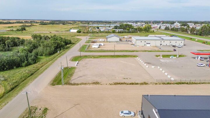 Property Photo: 3710 38 Street AB T0C 2L0