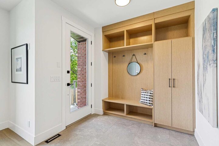 Property Photo:  1527 29 Avenue SW  AB T2T 1M4 