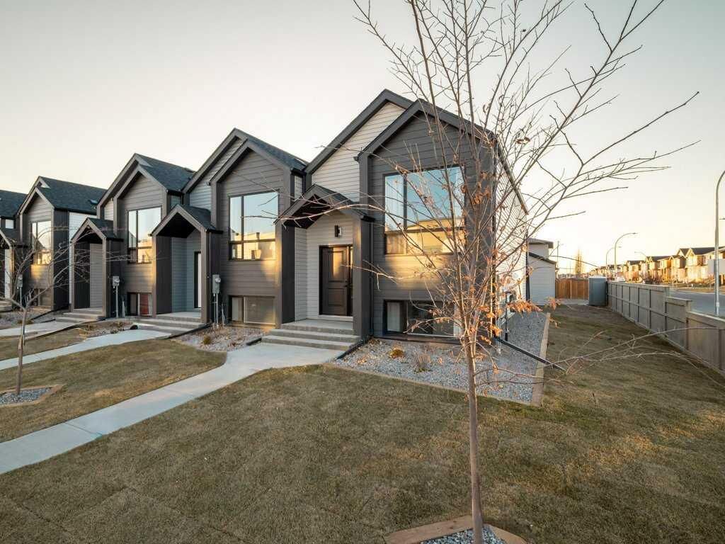 Property Photo:  3012 47 Street S  AB T1K 8L5 