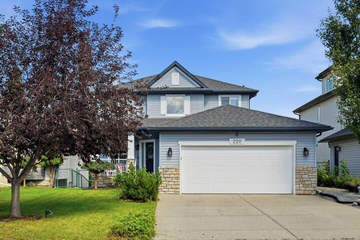 Property Photo:  220 Springmere Place  AB T1X 1J2 