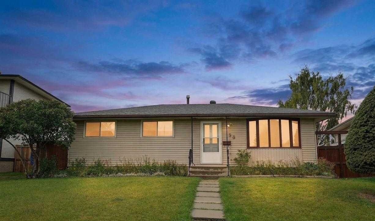Property Photo:  56 Penbrooke Place SE  AB T2A 3T9 