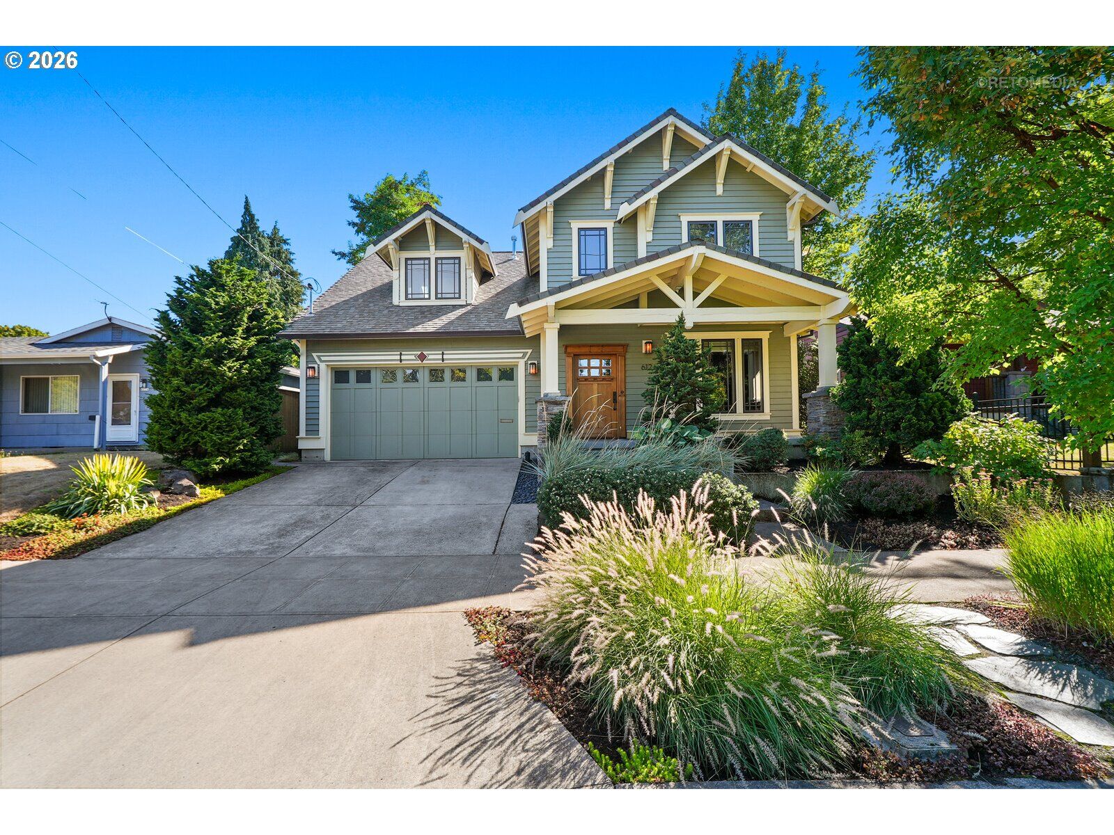 Property Photo: 6126 SE 44th Ave OR 97206