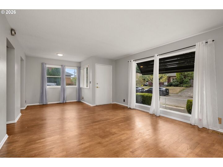 Property Photo: 1731 NE Liberty St OR 97211