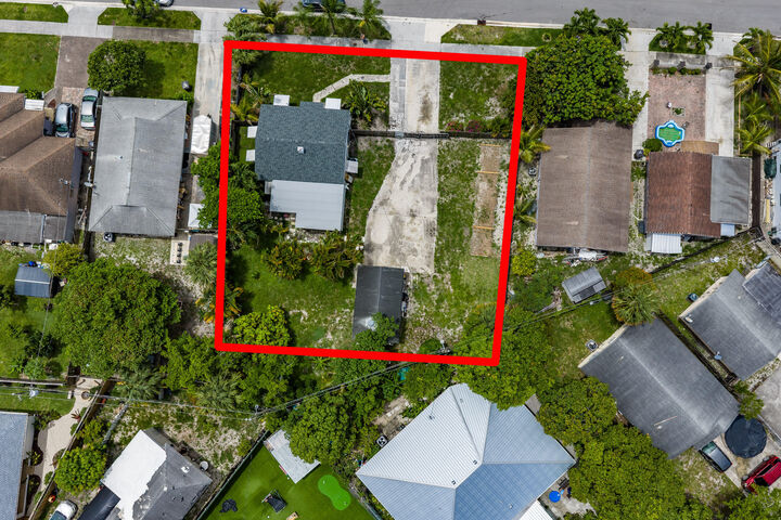 Property Photo:  1007 Charles Street  FL 33401 