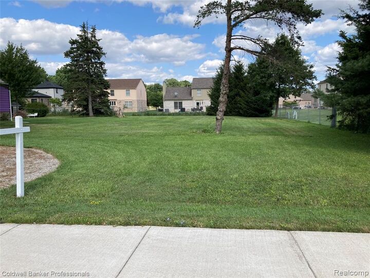 Property Photo:  000 Dequindre Road  MI 48314 