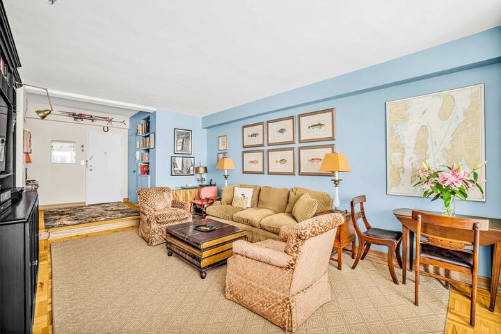 Property Photo:  215 E 79th Street 7E  NY 10075 