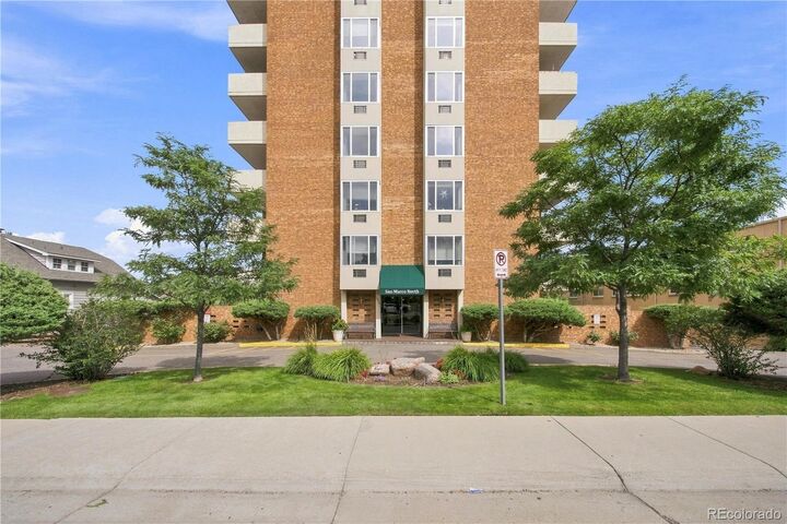 Property Photo:  850 20th Street 404  CO 80302 