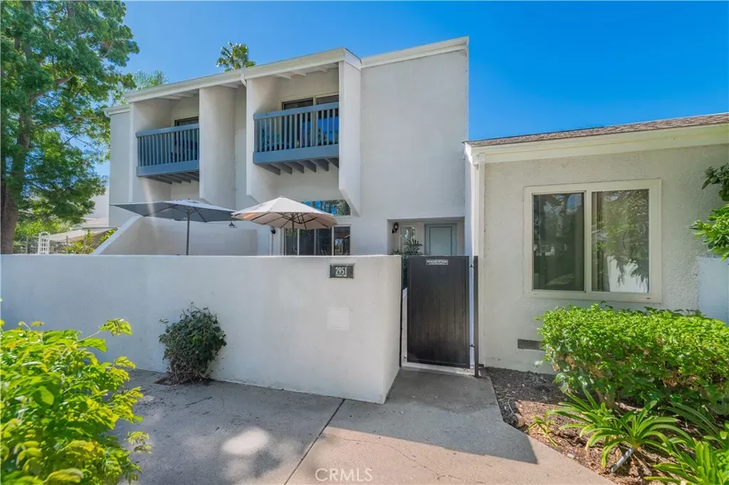 Property Photo: 2951 Pembroke Court CA 92831