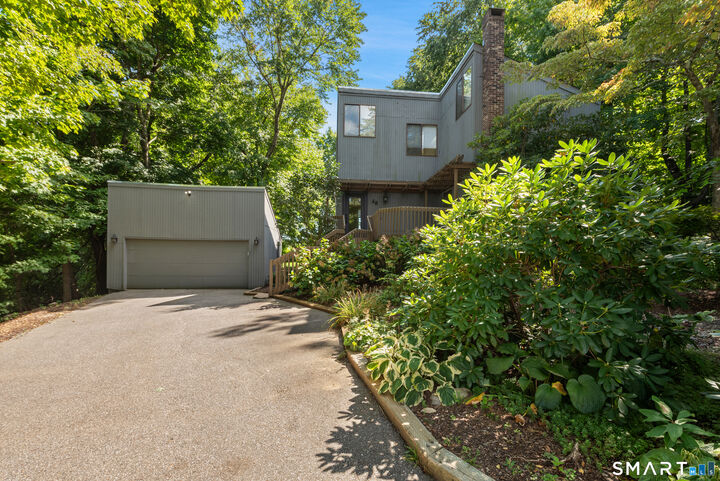 Property Photo:  48 Russett Drive  CT 06437 