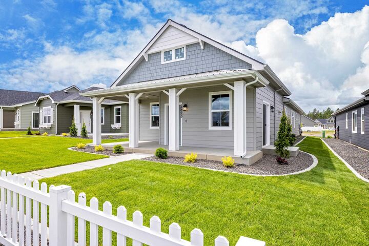 Property Photo: 12177 N Dupont Dr WA 99218