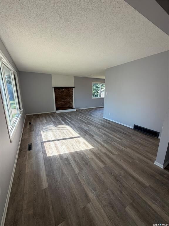 Property Photo:  203 2nd Avenue N  SK S0A 3X0 