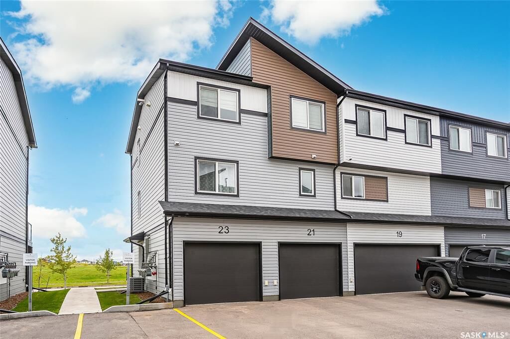 Property Photo:  651 Dubois Crescent 23  SK S7V 0R3 