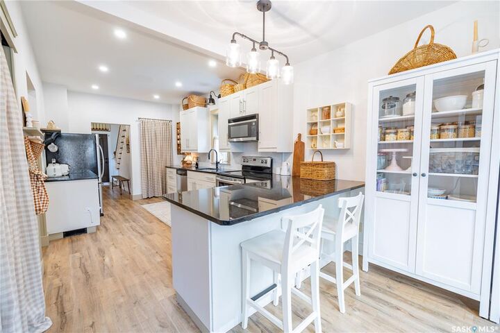 Property Photo:  208 1st Street  SK S0K 1K0 