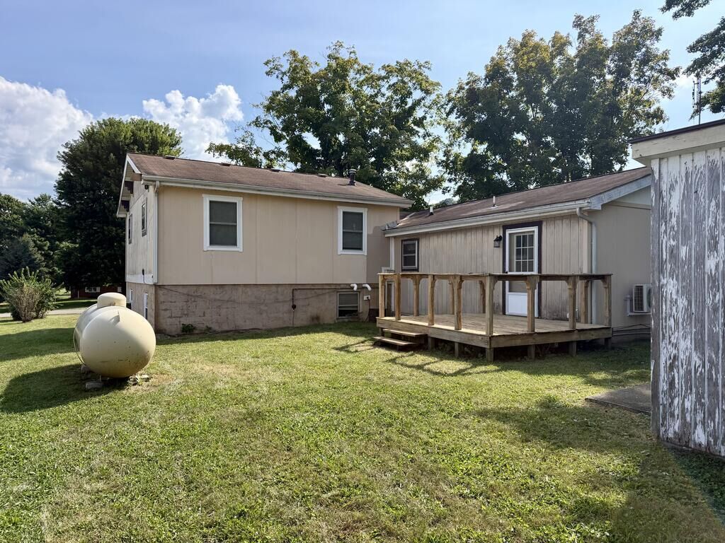 Property Photo: 76 Glenn Drive OH 45601
