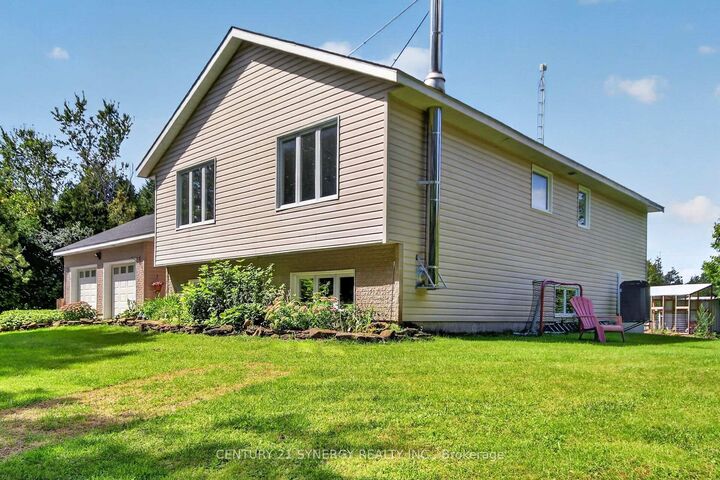 Photo de la propriété:  496 William Campbell Road  ON K7A 4S6 