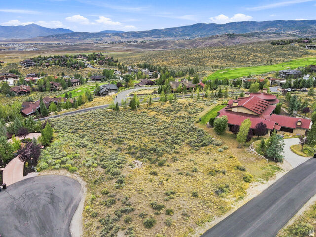 Property Photo: 7255 Spur Ln 23 UT 84098