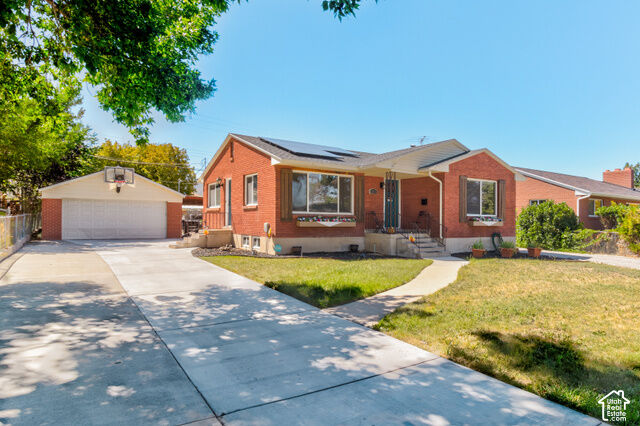 Property Photo: 343 W 440 S UT 84074
