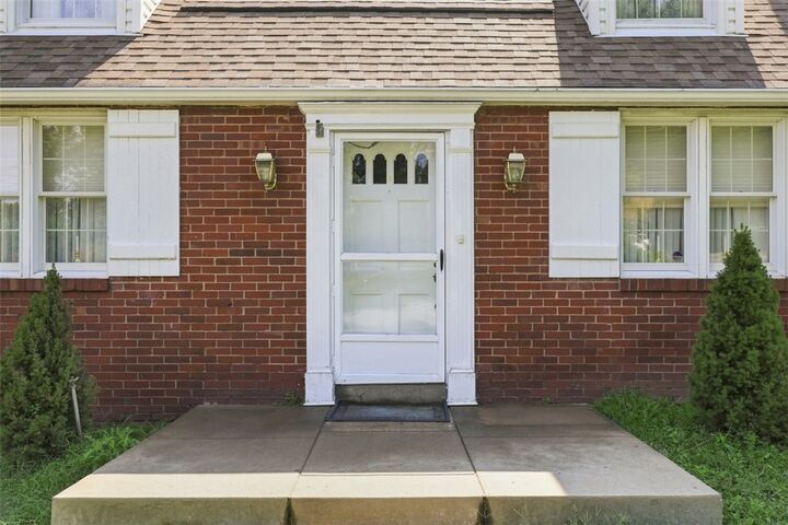 Property Photo:  320 McIntyre Road  PA 15237 