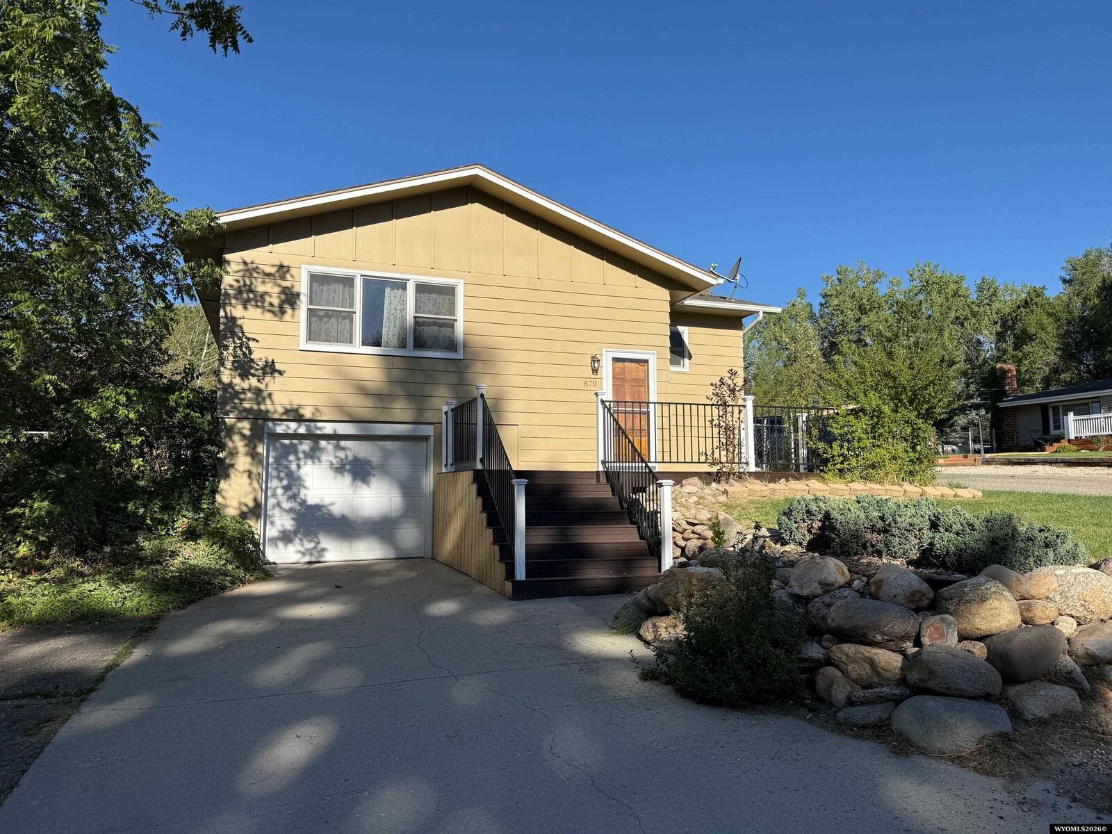 Property Photo: 870 N Desmet Avenue WY 82834