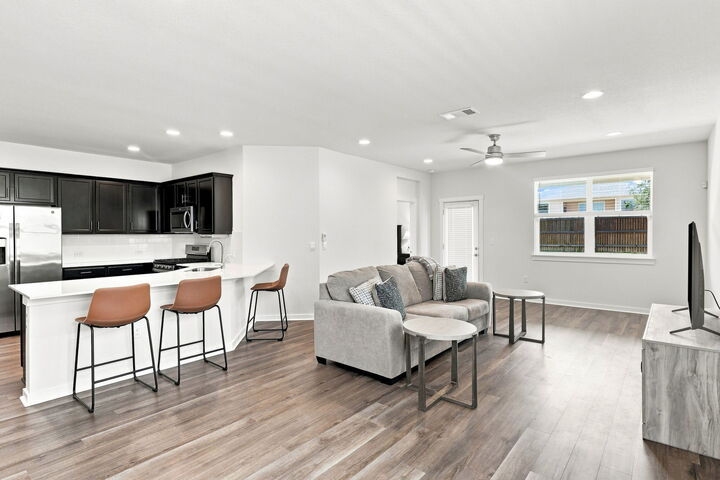 Property Photo: 7709 Linnie Lane TX 78724