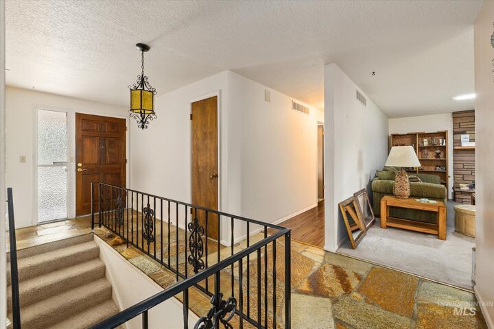 Property Photo:  3335 N Manchester St  ID 83704 