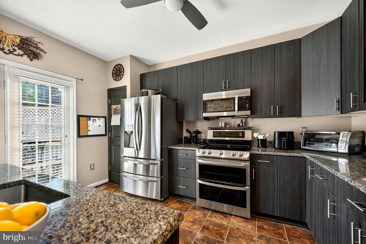 Property Photo:  6448 Ashby Grove Loop  VA 20169 